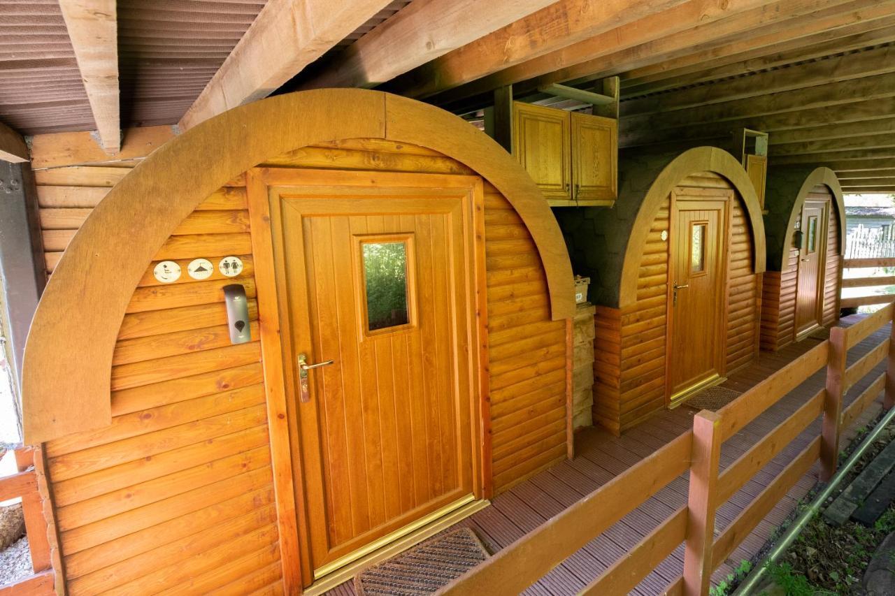 Ty Grug Pods Hotel Bryngwyn Buitenkant foto